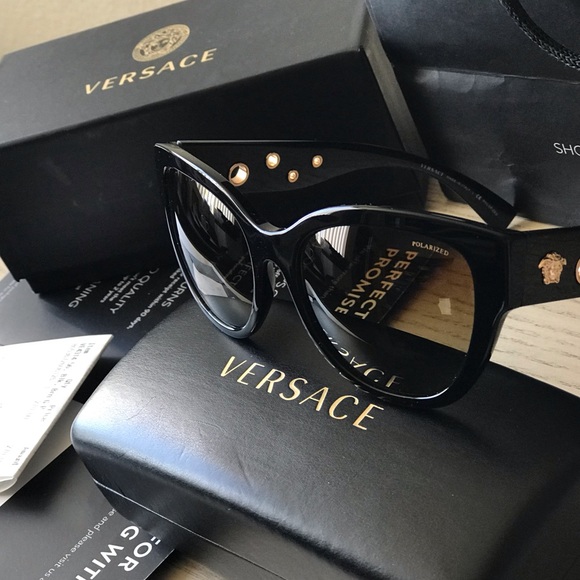 💯%AUTHENTIC versace sunglasses,glasses,price drop - Picture 2 of 8